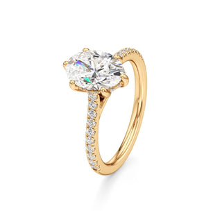 Roxy Pear Six Prong Hidden Halo