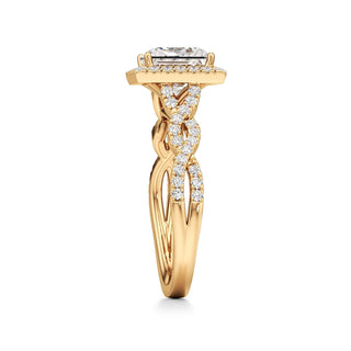 Sigrid Elongated Cushion Halo with Twisted Diamond Band