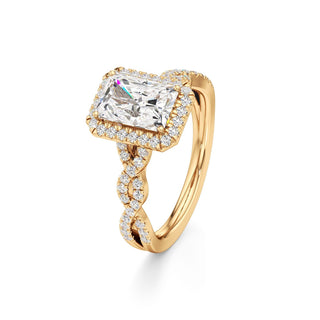 Sigrid Elongated Cushion Halo with Twisted Diamond Band
