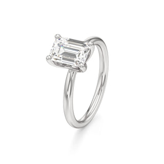 Theia Round Classic Solitaire