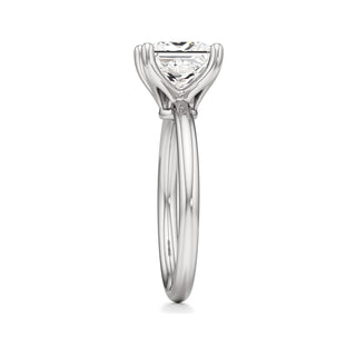 Theia Round Classic Solitaire