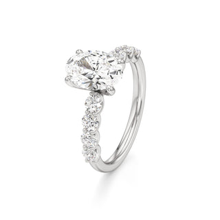 Tilda Pear Shared Prong Diamond Band