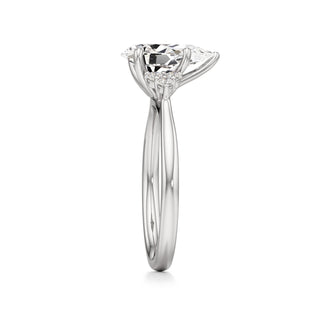 Una Round Cluster Accent Band