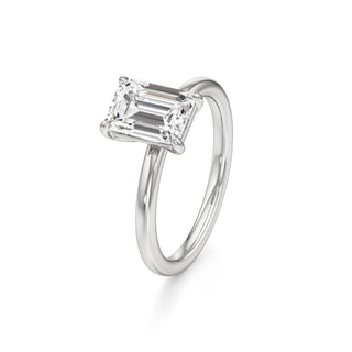 Valeria Round Hidden Halo Solitaire