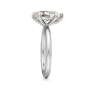 Valeria Round Hidden Halo Solitaire