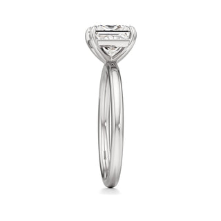 Valeria Round Hidden Halo Solitaire
