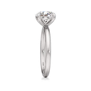 Valeria Round Hidden Halo Solitaire