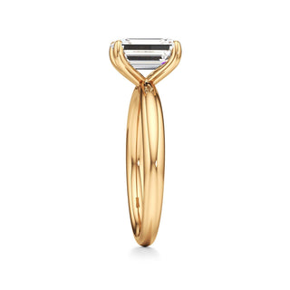 Vionna Round Classic Solitaire