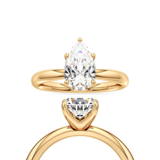 Vionna Round Classic Solitaire