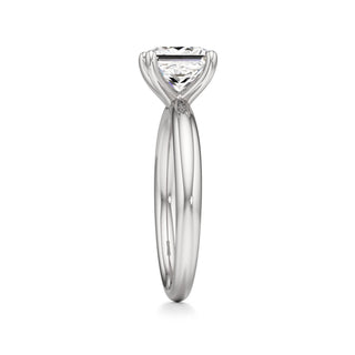 Vionna Round Classic Solitaire