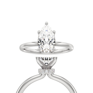 Wisteria Round Hidden Halo Solitaire